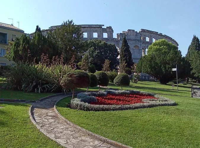 Soba Arena Gostinjska kuća 3*